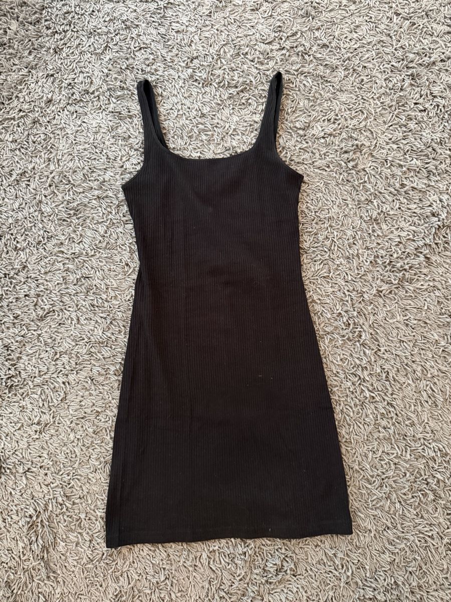 H&M Robes: Trägerkleid schwarz – Neuf (Voir description) à Frümsen par laura002 2