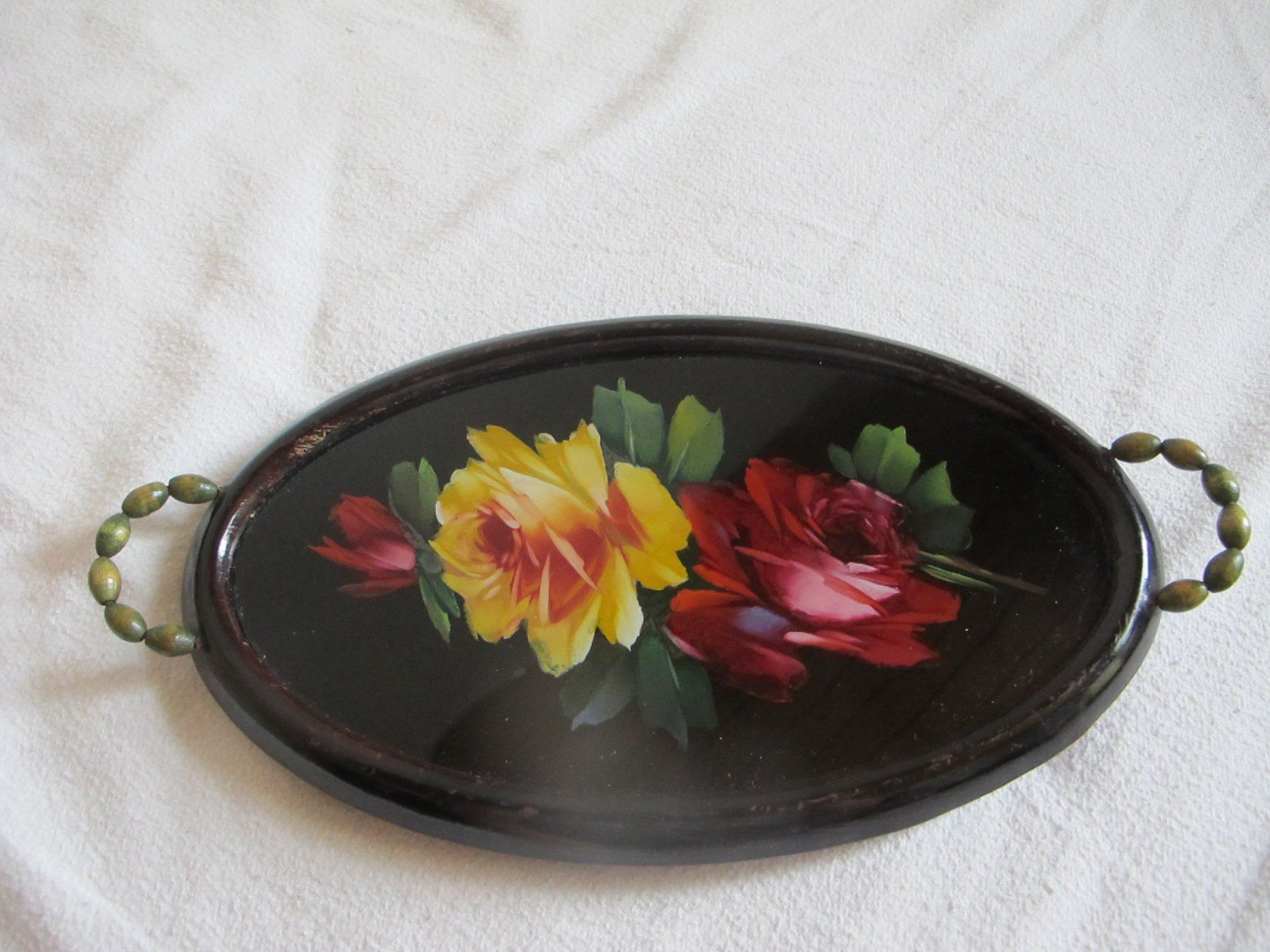 Plateaux: Antikes Tablett mit Rosendekor – D'occasion à Löhningen par Chimae67