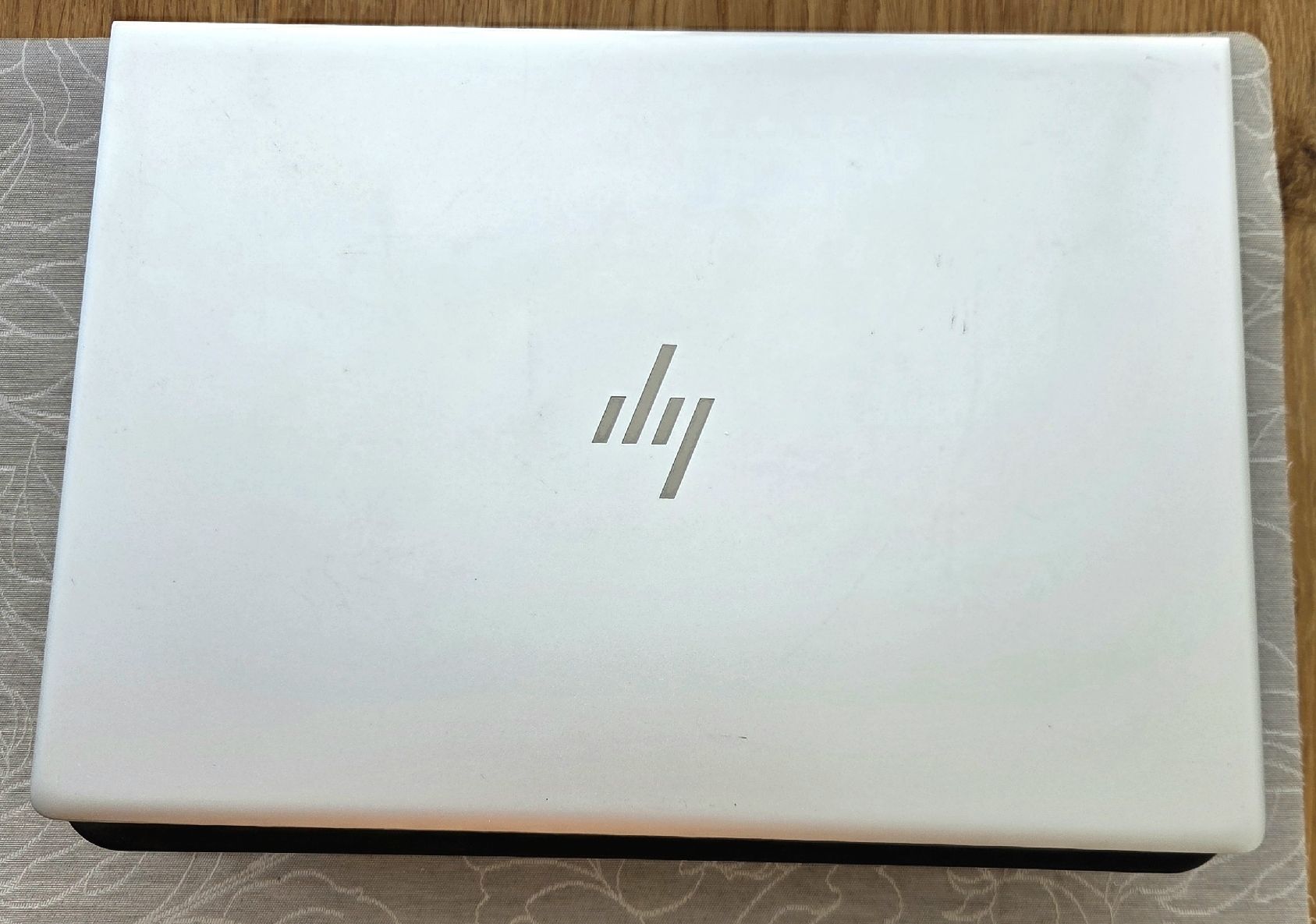 Hewlett Packard Notebook: HP Elitebook 840 g6  – Difettoso da Fribourg venduto da fairtrade1957 1