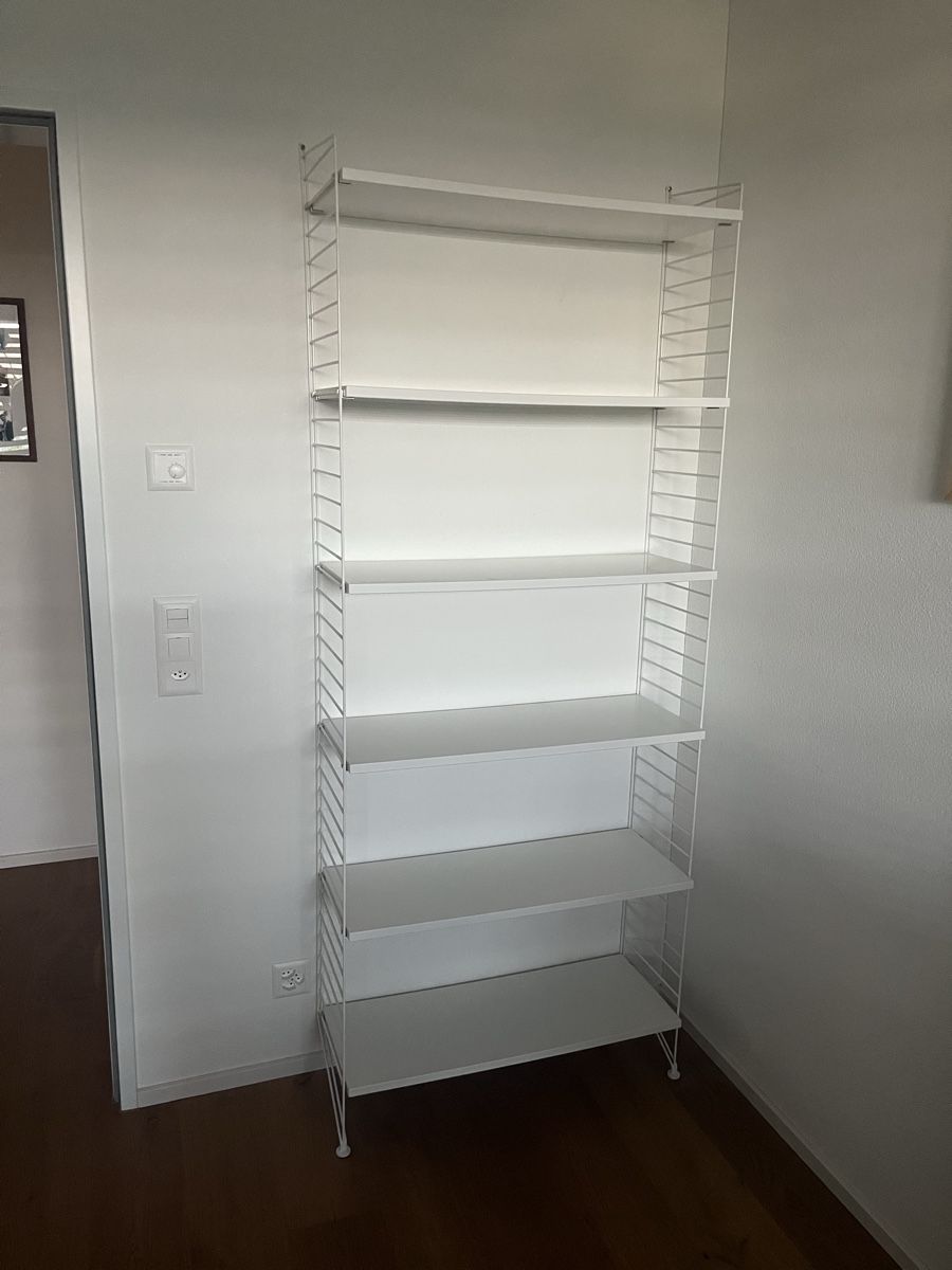 Scaffali: String Regal weiss, sehr guter Zustand – Usato da Erlinsbach venduto da anfrimon