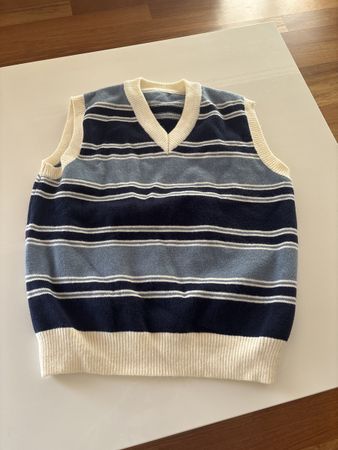 Stylish Men's Striped Knit Vest size M
