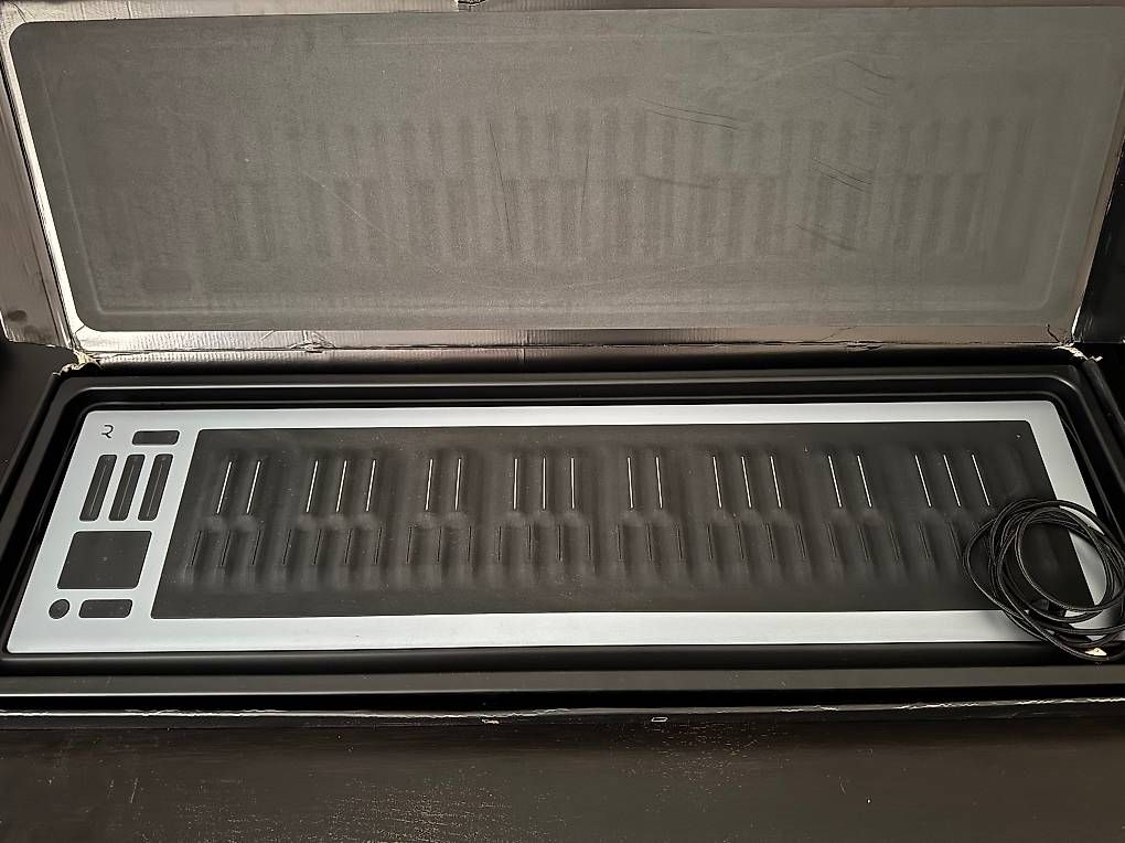 Musikinstrumente: ROLI Seaboard 2 – Gebraucht aus Montcherand von kam_r2qh 1