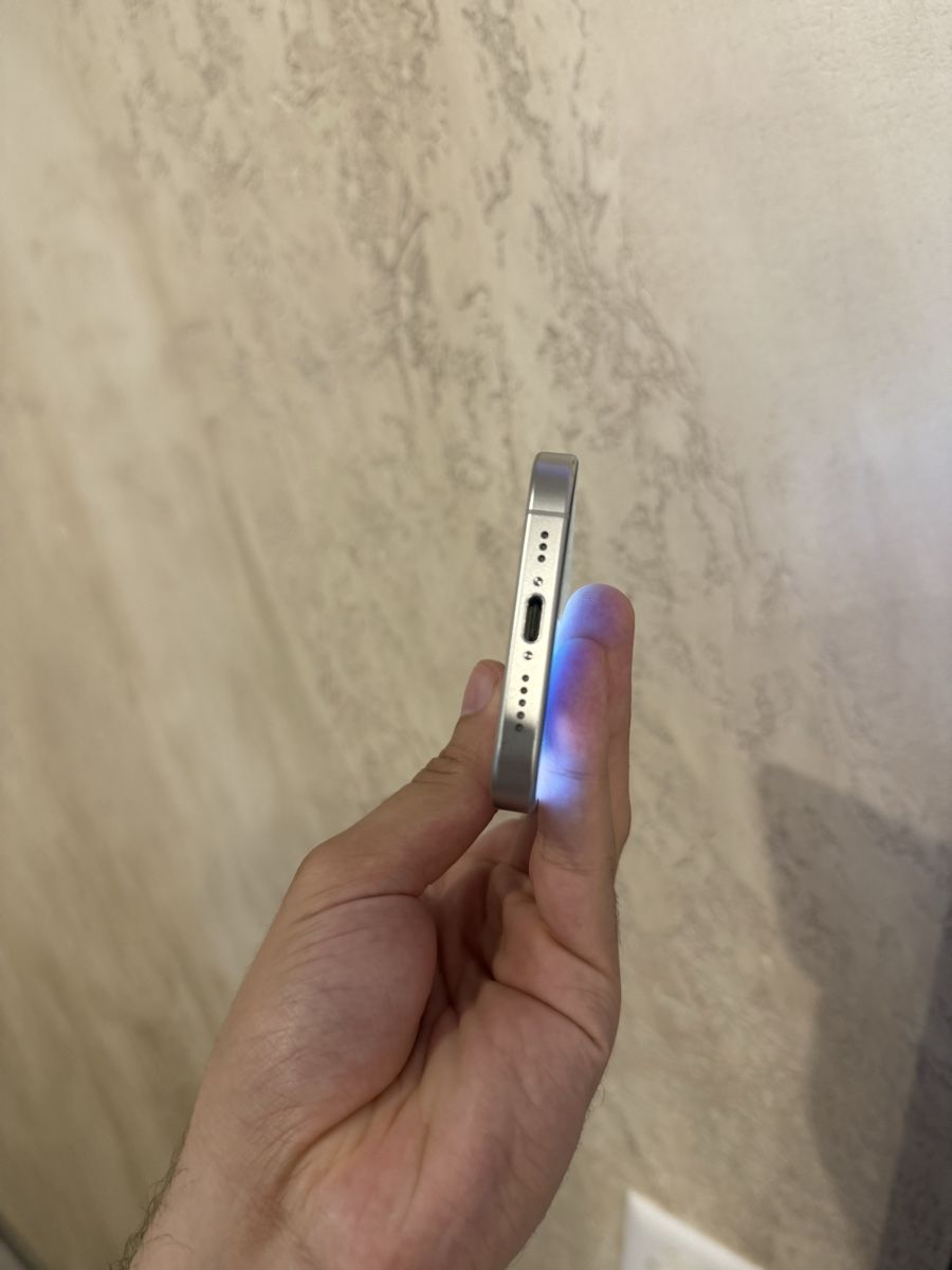 Apple Telefoni cellulari / Smartphones: Iphone 15 pro 128 gb battery 100% – Usato da Chippis venduto da mig_8ns6 3