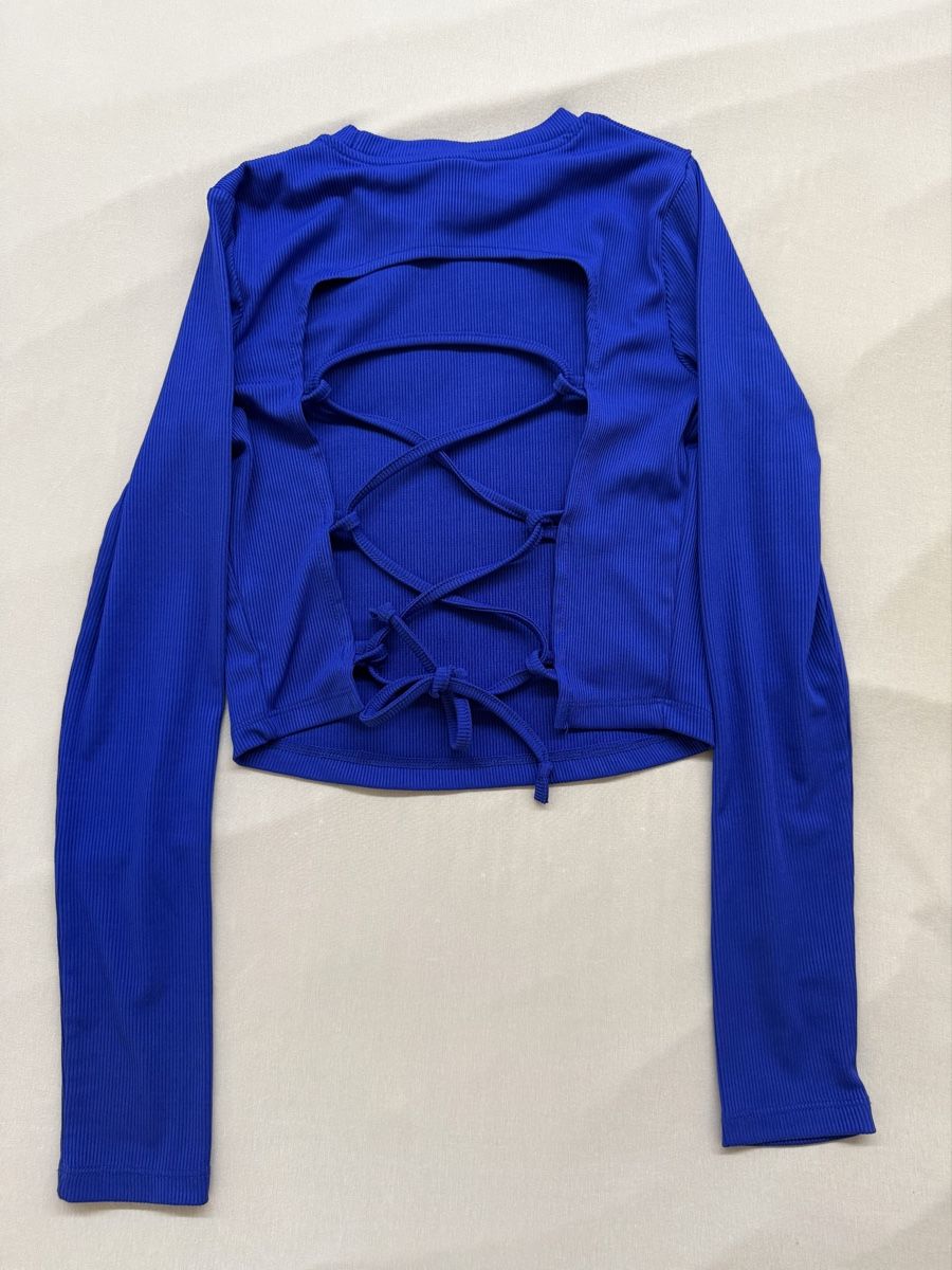 Tops: Haut Bleu Dos Nu Manches Longues Taille M – Neu (gemäss Beschreibung) aus Granges VS von coraliegrd5