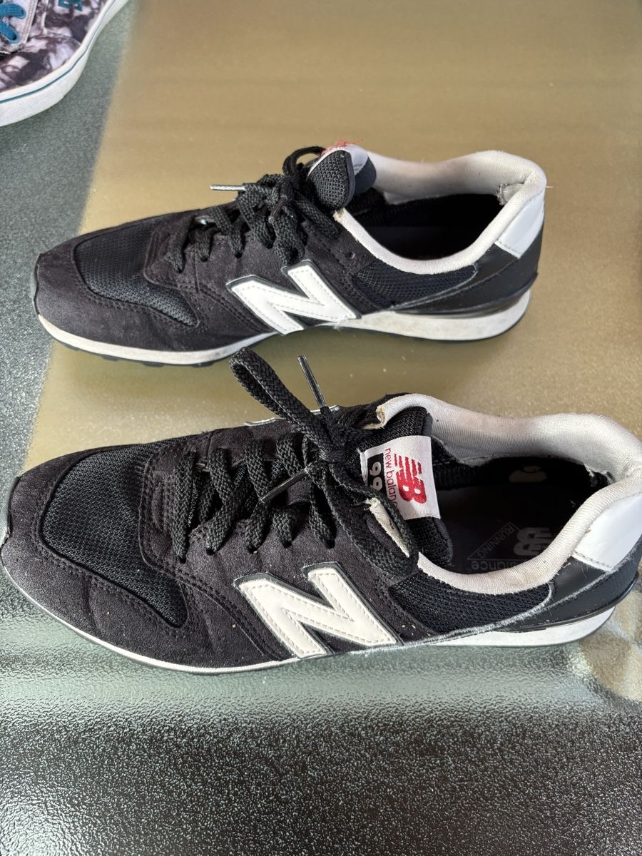 New Balance Scarpe da donna: New Balance Trainers 996 EU 40 – Usato da Grächen venduto da svndrine 1