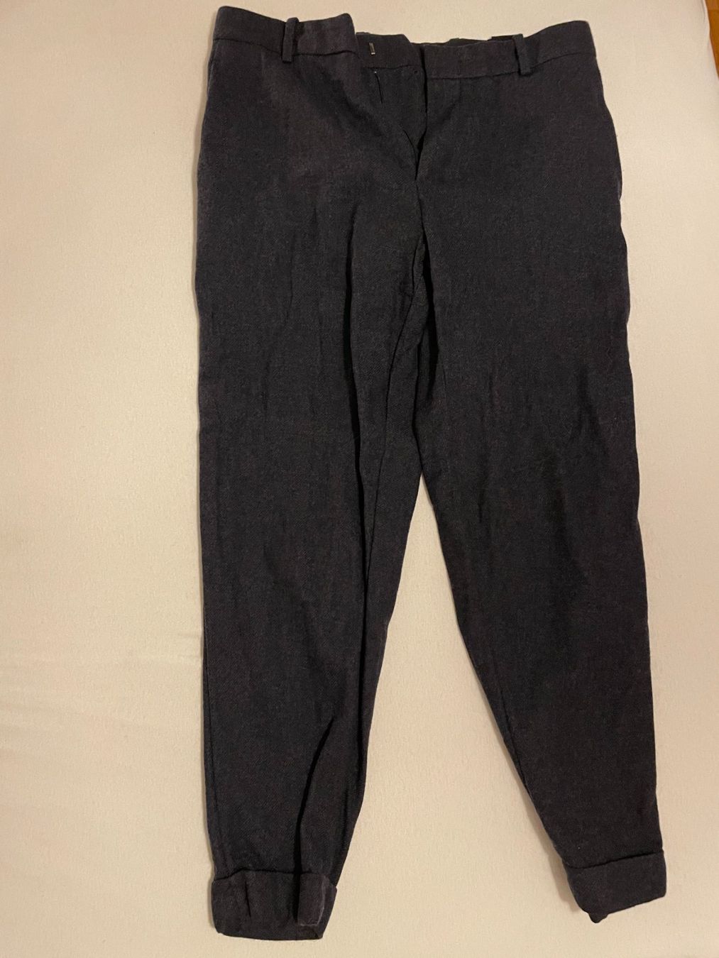 Cos Pantaloni: 3 verschiedene COS-Hosen – Usato da Aarau venduto da pokern 2
