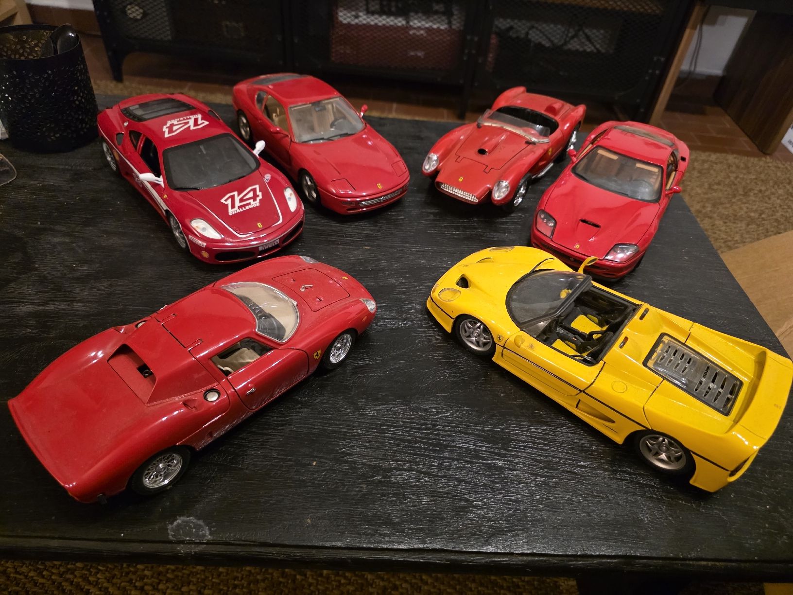 Maisto Kit di modellismo & Modellini statici: Collection Ferrari 1/18 - 1/43  – Usato da Dardagny venduto da mas_8lf2 3