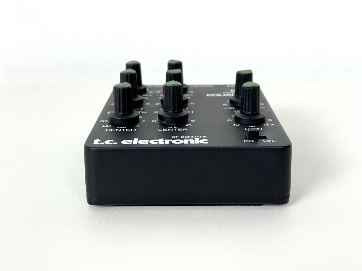 Strumenti musicali: TC Electronic Dual Parametric Equalizer – Usato da Basel venduto da A-Z-B 2