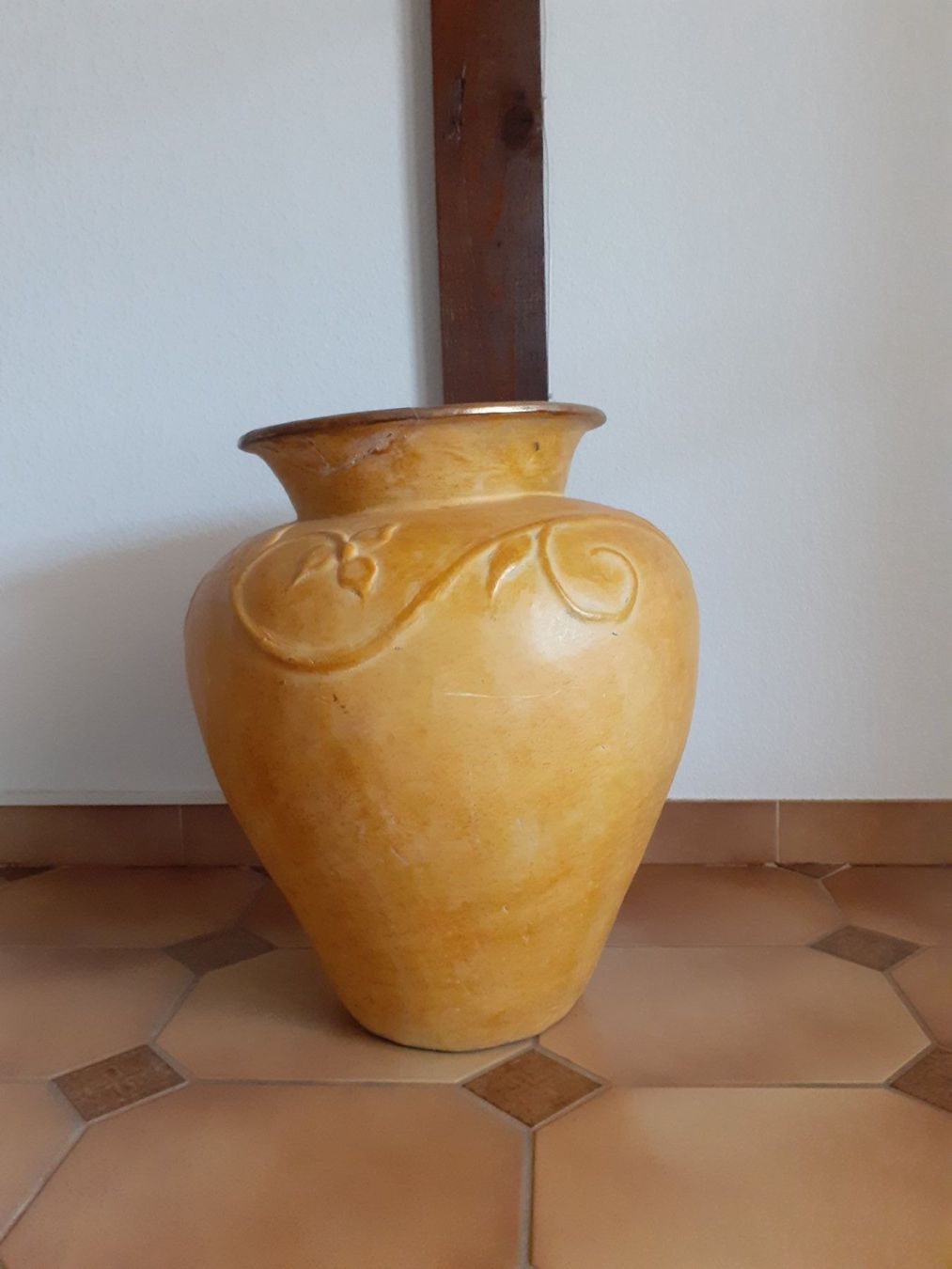 Vasi & Recipienti: Schöne Vase in sanftem gelb – Usato da Basel venduto da Christallina