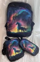 Sehr schönes Set bestehend aus Rucksack, Täschchen und Etui