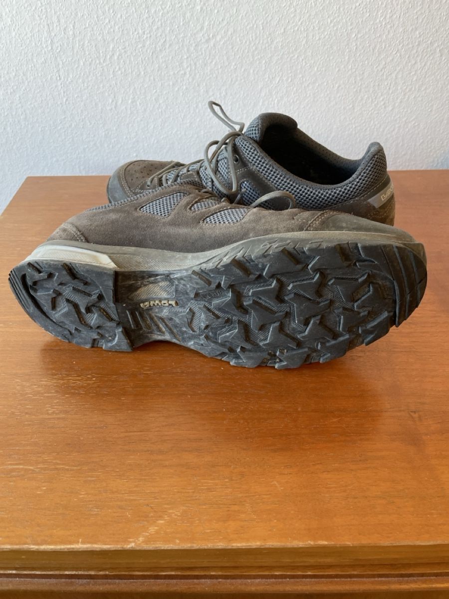 Lowa Scarpe da uomo: Lowa Gore-Tex Wanderschuhe Grösse 44 – Usato da Safnern venduto da mikru 2