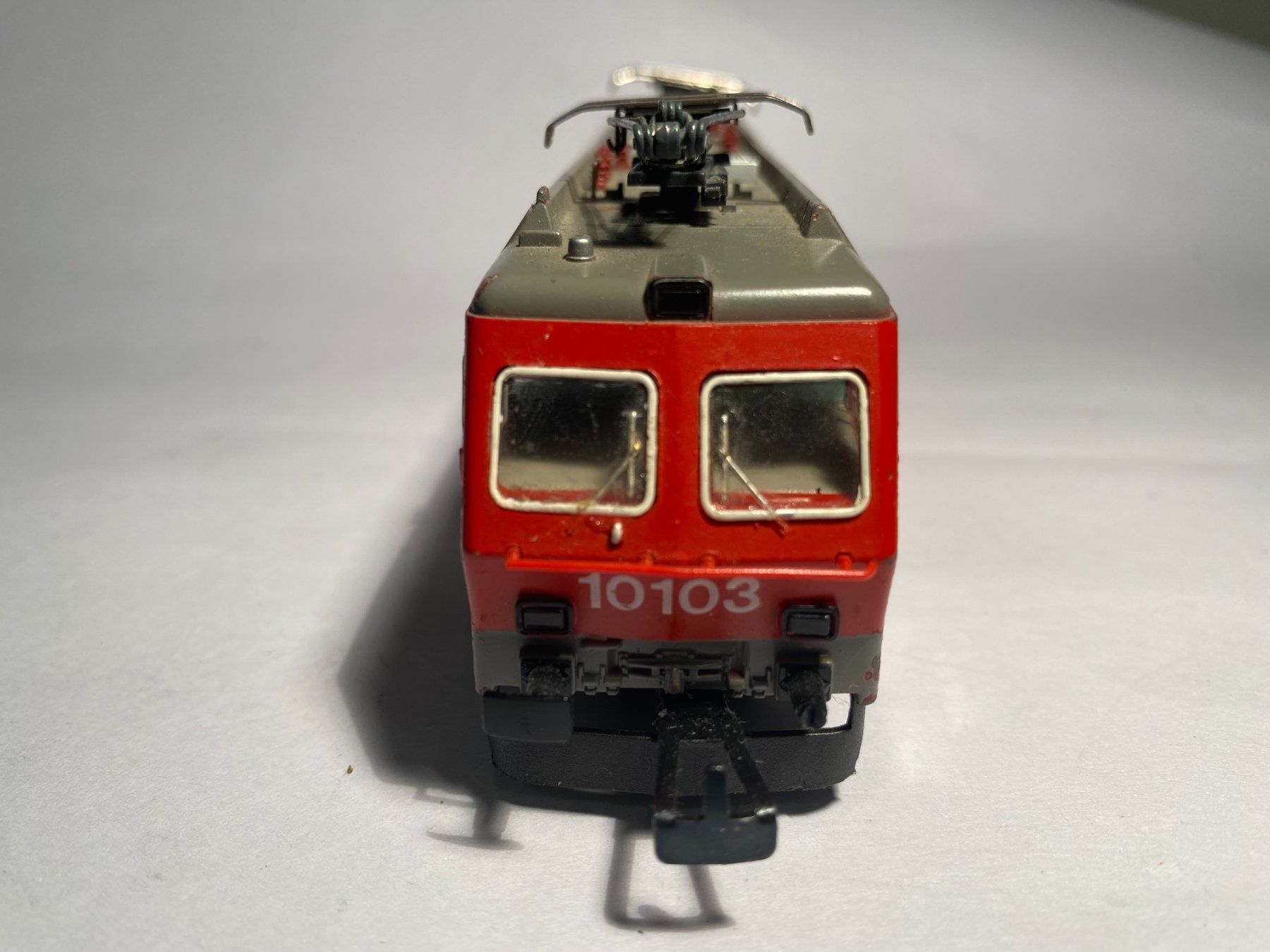 Märklin Modellini di ferrovie: Märklin RE 4/4 10103 Rot, AC Analog – Usato da Buchrain venduto da Modellbahn11 4