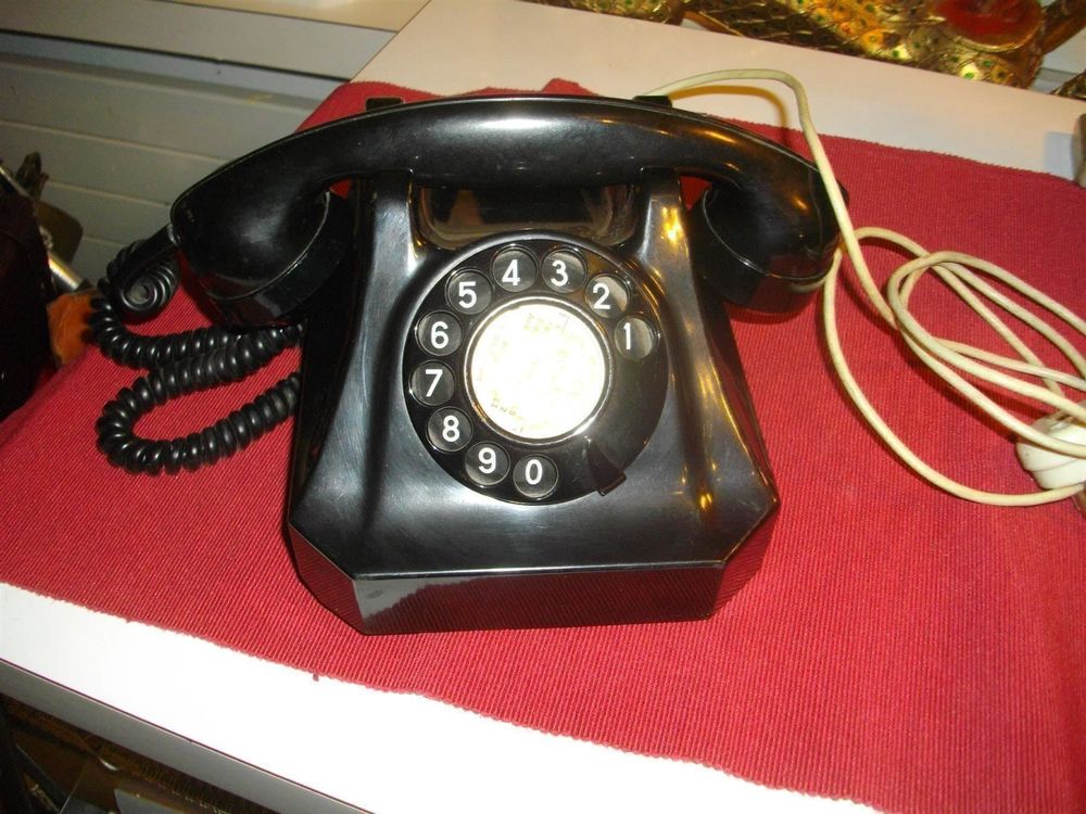 Altes Tisch-Telefon 1