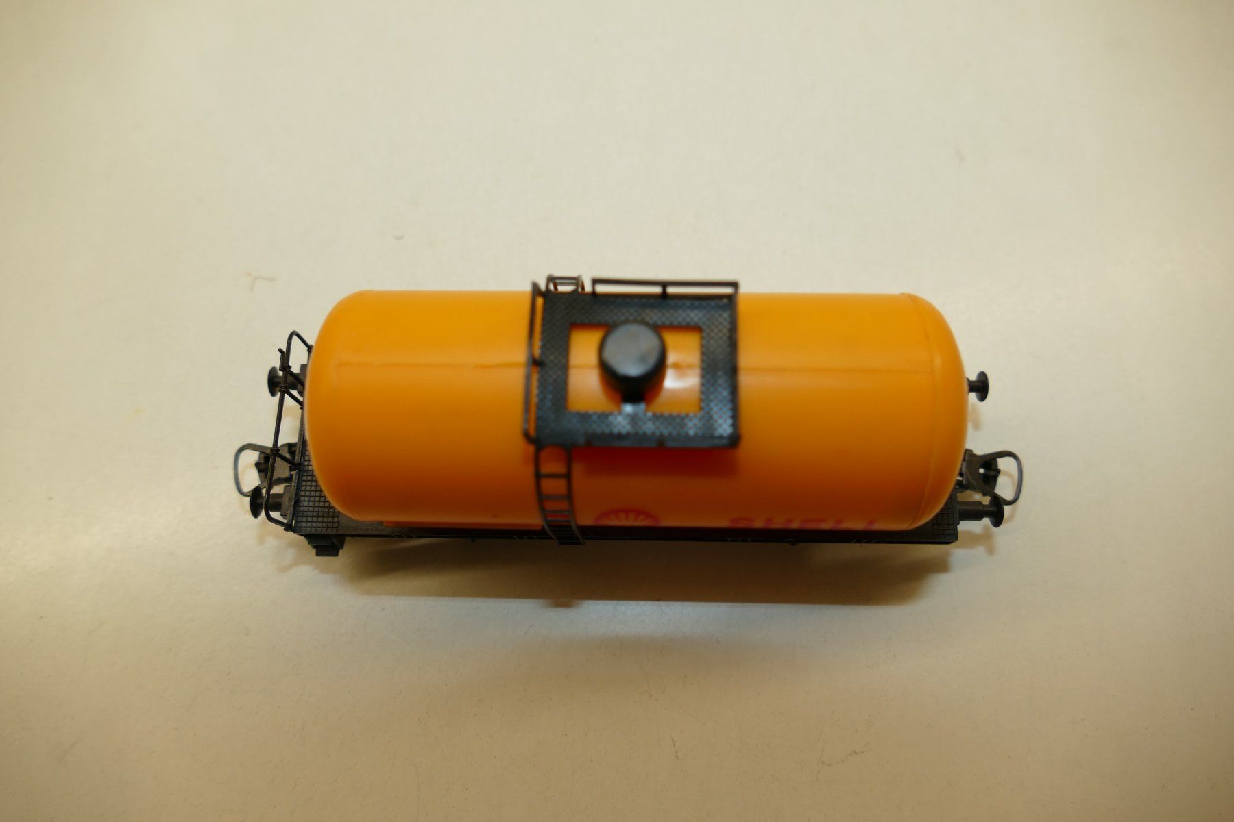 Lima Modelleisenbahnen: Lima H0: RIV Kesselwagen Shell – Neu (gemäss Beschreibung) aus Niederhasli von rail-duerst 2
