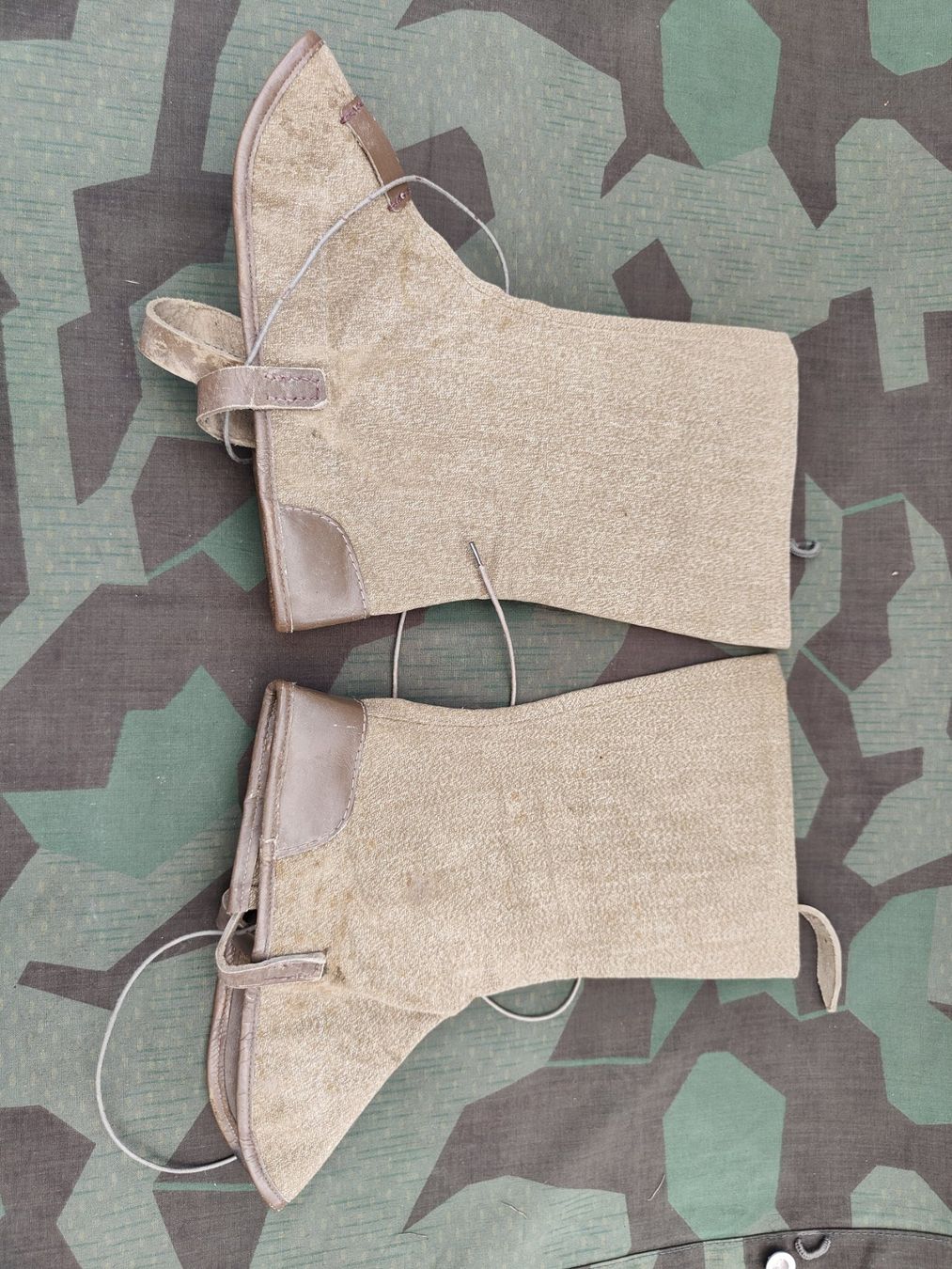 Uniformes: Gamaschen Militär – D'occasion à Bauma par SwissMilitaria 2