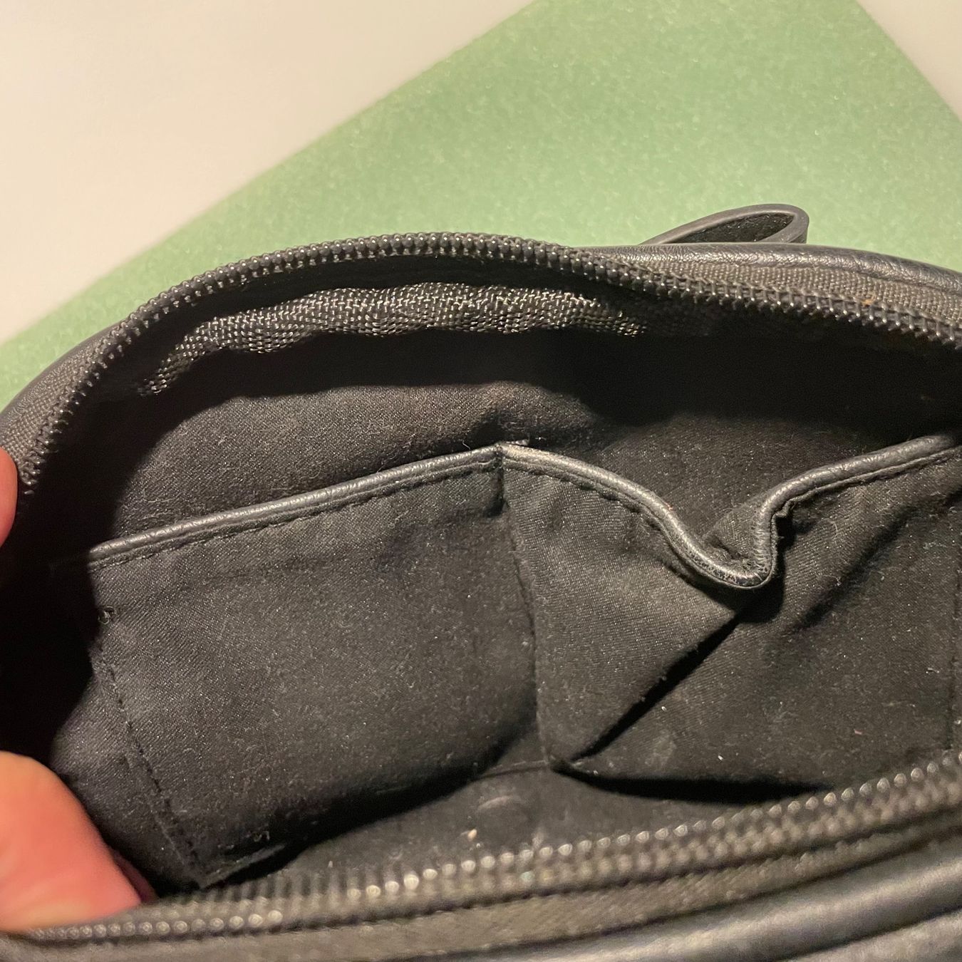 Custodie per cosmetici: Kosmetik Tasche mit 2 Fächer, schwarz – Usato da Bellach venduto da Lapislazuli_blues 4