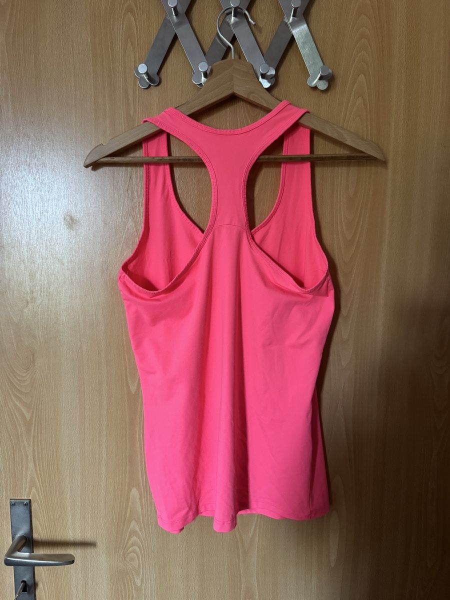 Decathlon Top: Sporttop Pink Grösse M – Nuovo (secondo la descrizione) da Ins venduto da maximal_30CHF 1