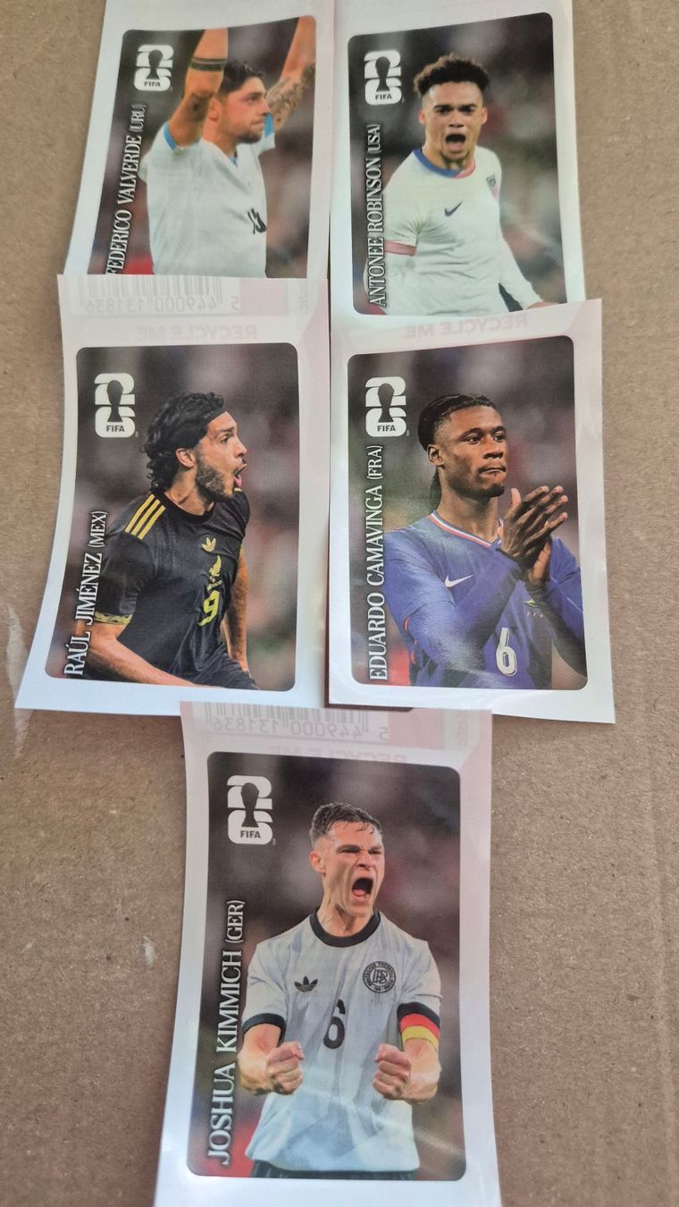 Panini Sammelbilder & Trading cards: 5×Panini Coca-Cola Sticker 2026 – Gebraucht aus Uznach von DeNois