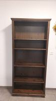 Bücherschrank aus Echtholz  zeitlos & charaktervoll