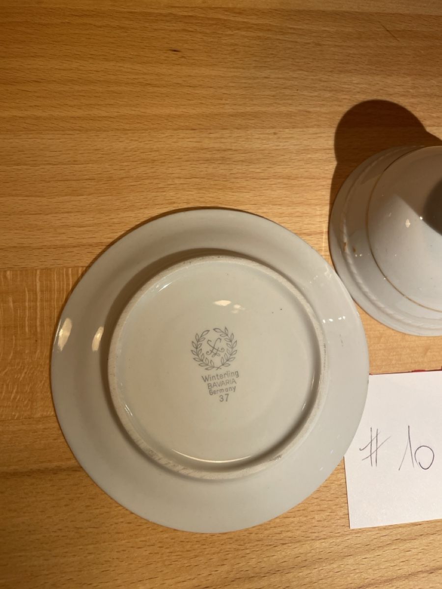 Tazze: Espressotasse mit Untertasse  – Usato da Seltisberg venduto da Erdbi 2