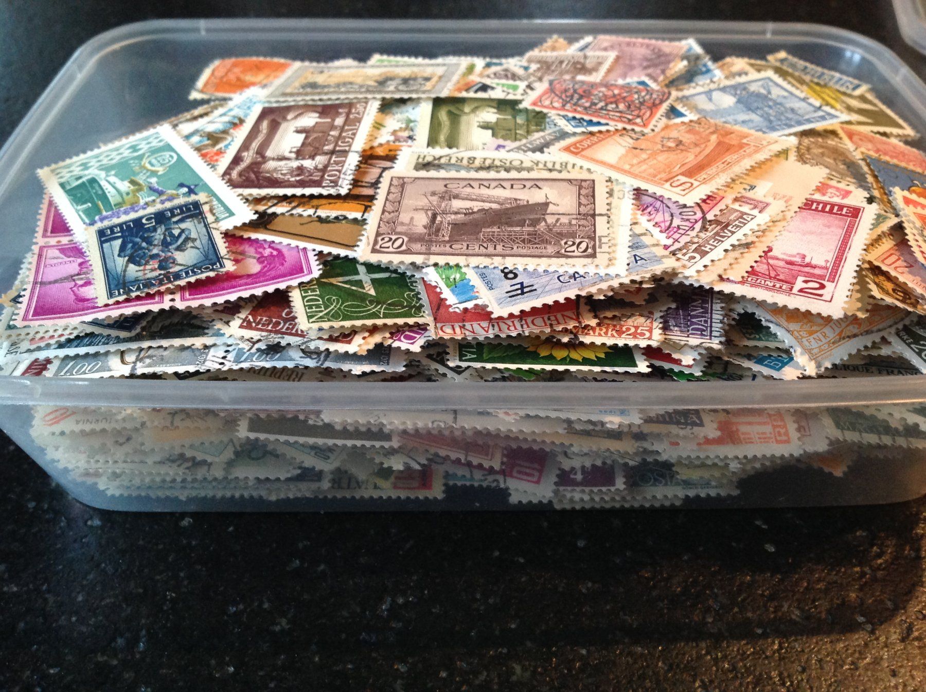 Alle Briefmarken: timbres de divers pays du monde – Gebraucht aus Vuiteboeuf von broticaire