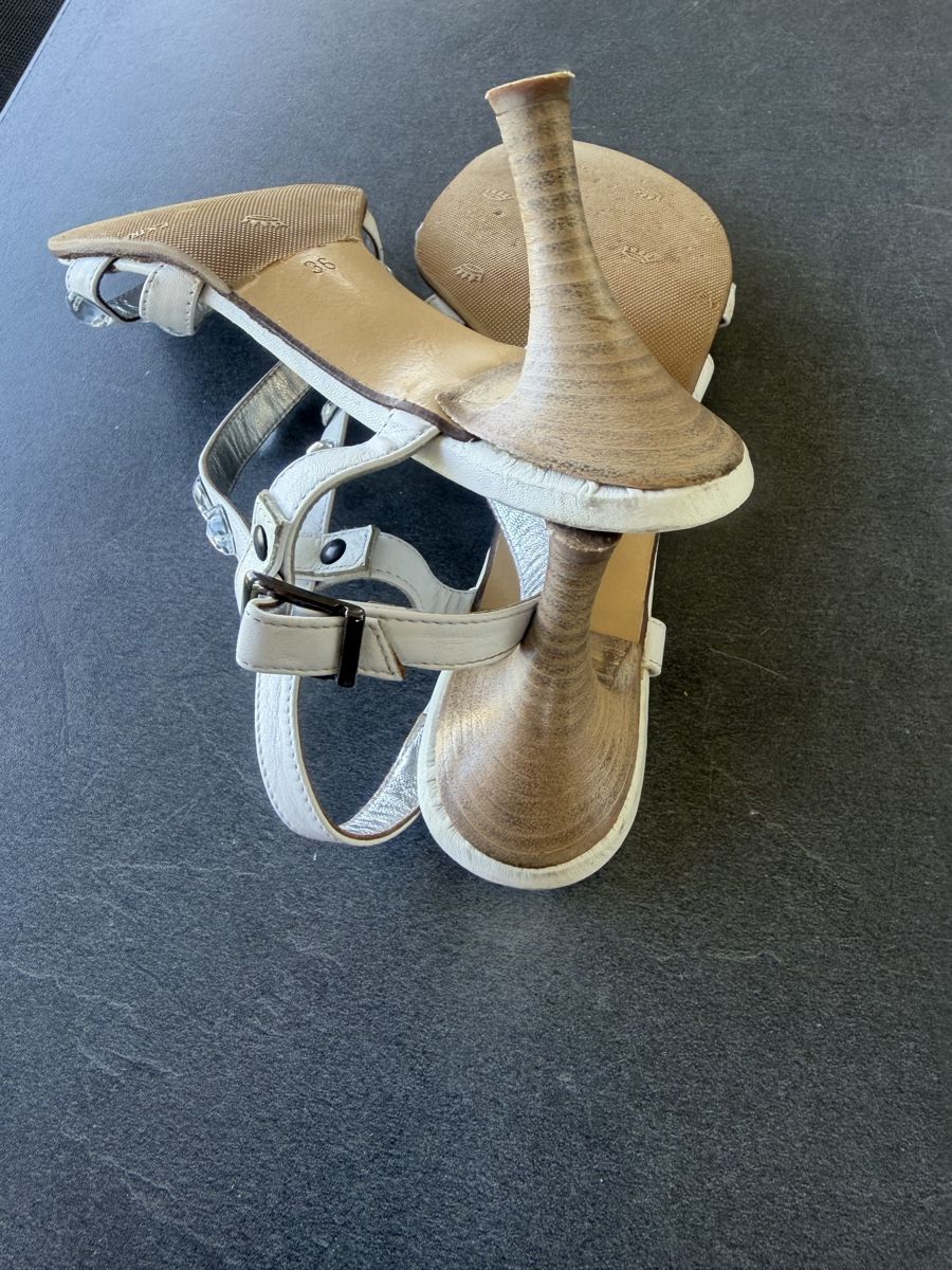 Massimo Dutti Damenschuhe: Sandales Massimo taille 36-37 blanc strass – Gebraucht aus Porrentruy von SYANKA 8