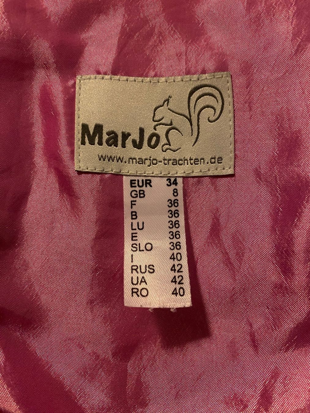 Costumi: Dirndl MarJo (Gr. 34) – Usato da Winterthur venduto da an.ba 2