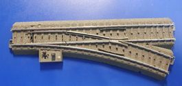 Märklin 24612 C-Gleis El. Weiche rechts 188.3 mm, mit Bel.