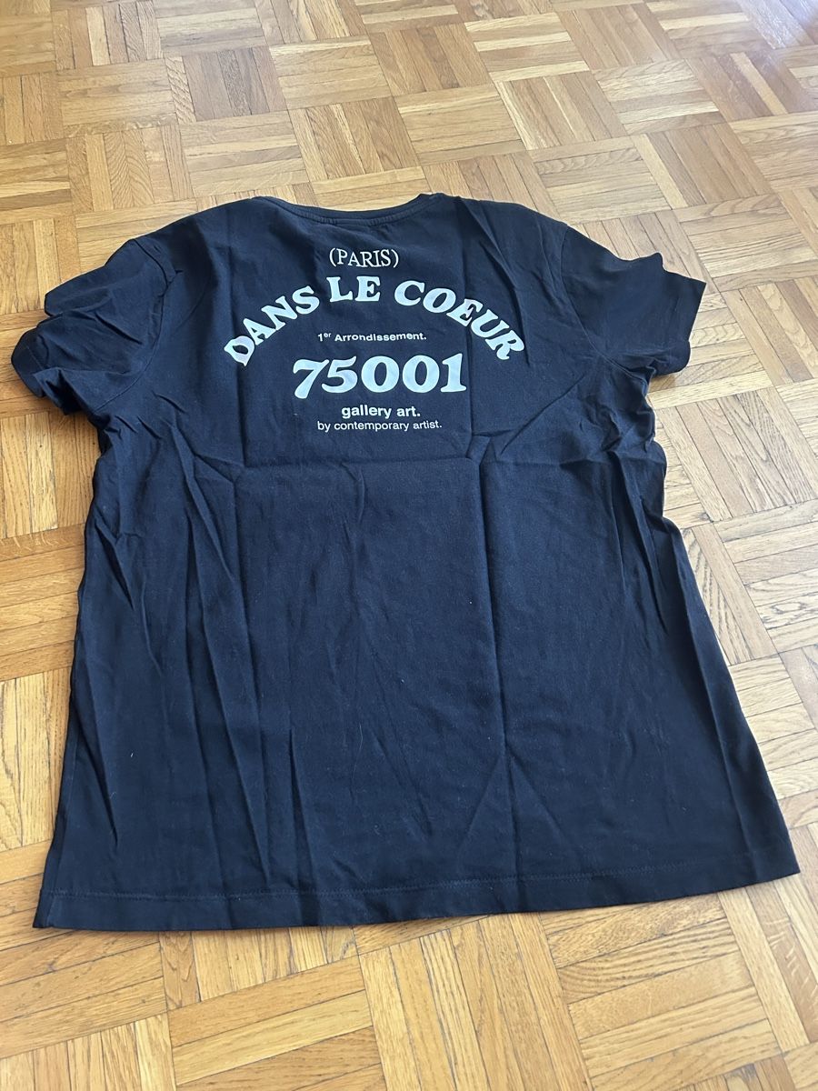Bershka T-Shirts: T-shirt Paris Bershka  – Gebraucht aus Grand-Lancy von eli_x5k9 2
