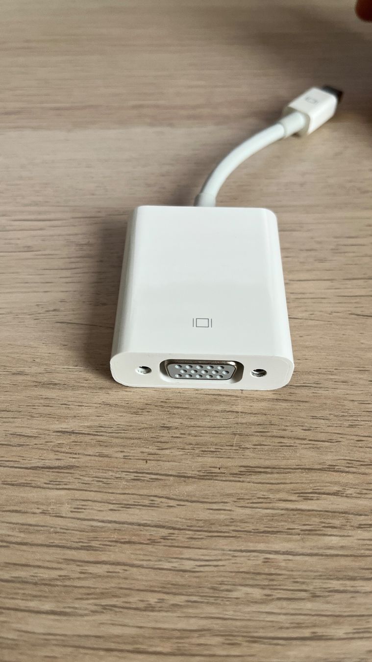 Apple Unità & Adattatore: Apple VGA / MiniDisplayport - Adapter – Usato da St.Gallen venduto da BRT91 1