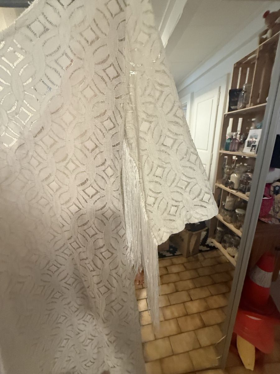 Vestiti: Robe blanche dentelle franges taille S bon état – Usato da Vevey venduto da lol_kfp8 4