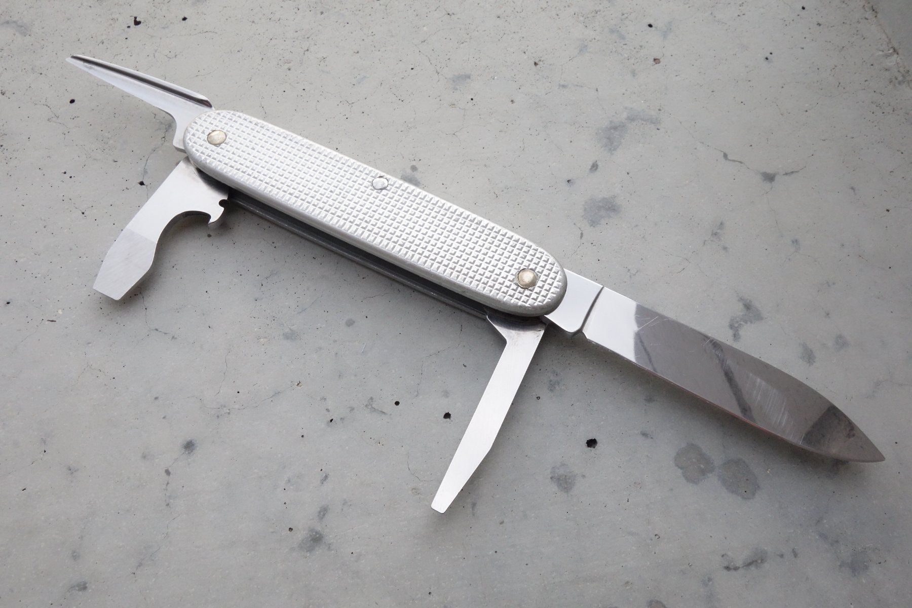 Victorinox Coltelli tascabile: Victorinox Technician Old Cross Sackmesser – Usato da St. Gallen venduto da 8201 3