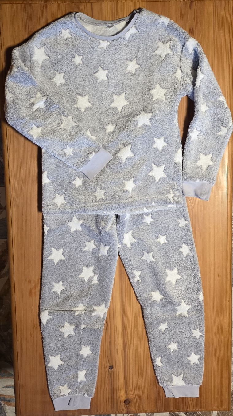 Pigiama & Simili: Plüschpyjama Grösse 140 – Usato da Grünenmatt venduto da ras_7ksp