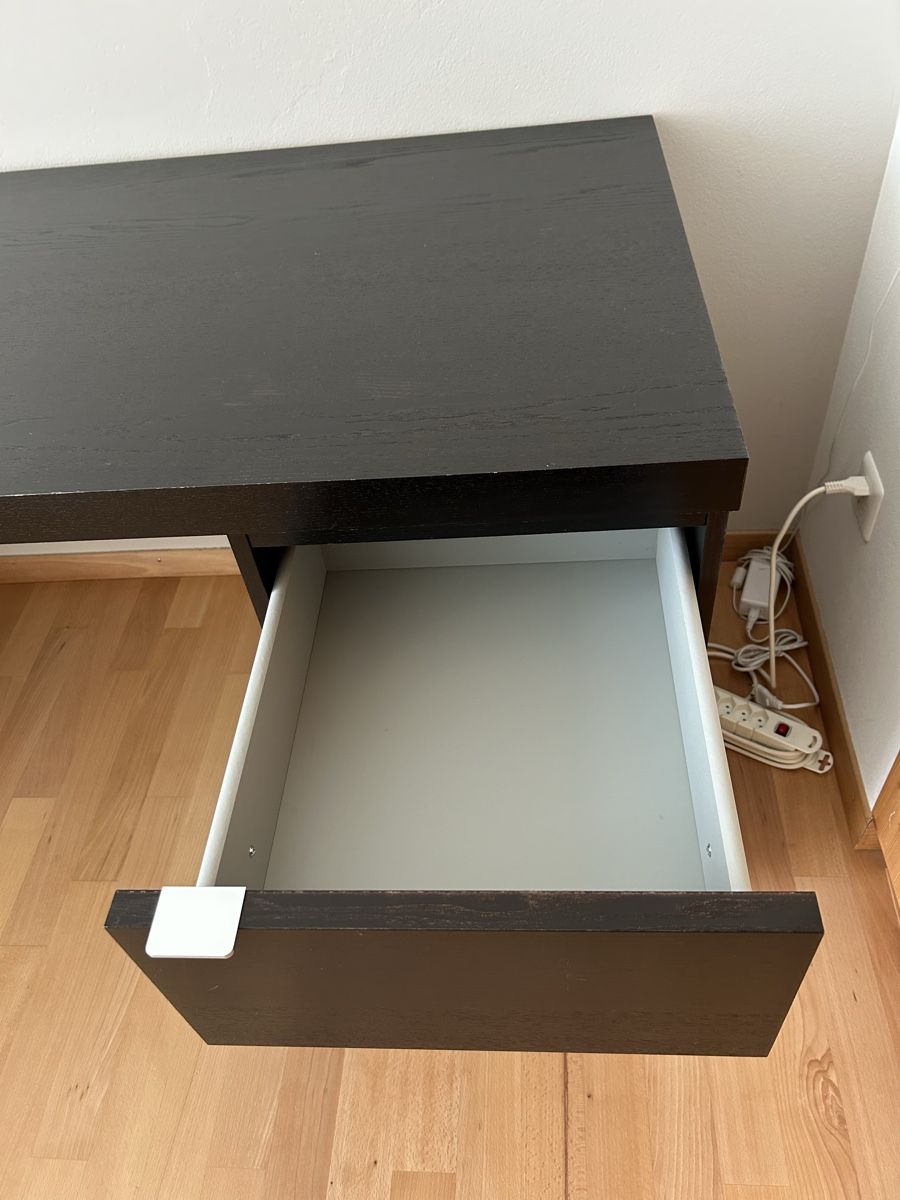 Ikea Bureaux: IKEA Schreibtisch schwarz mit Schublade – D'occasion à Oberrieden par bev01 5