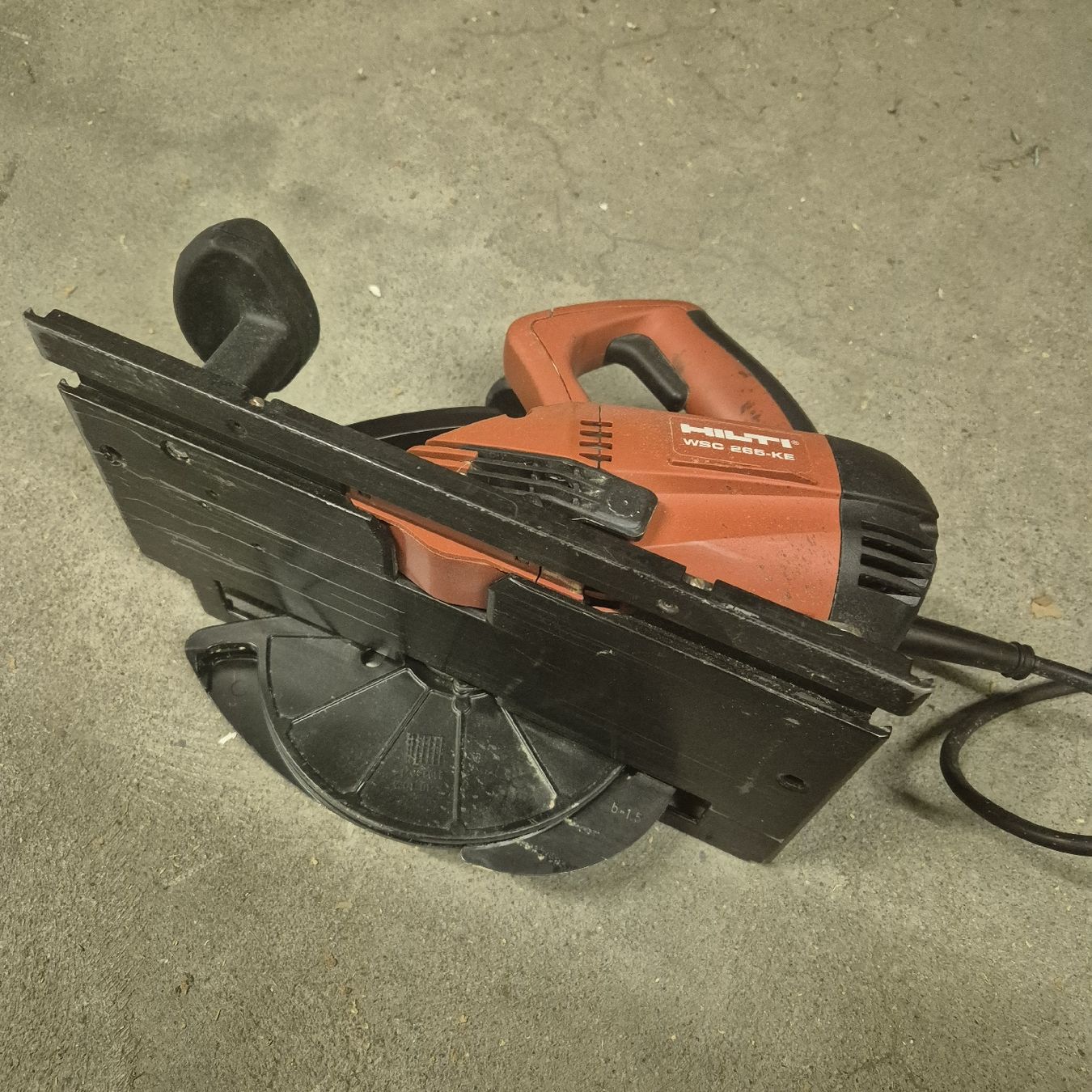 Tutte le macchine: Hilti Handkrissäge – Usato da Kandergrund venduto da fre_5lgk 5