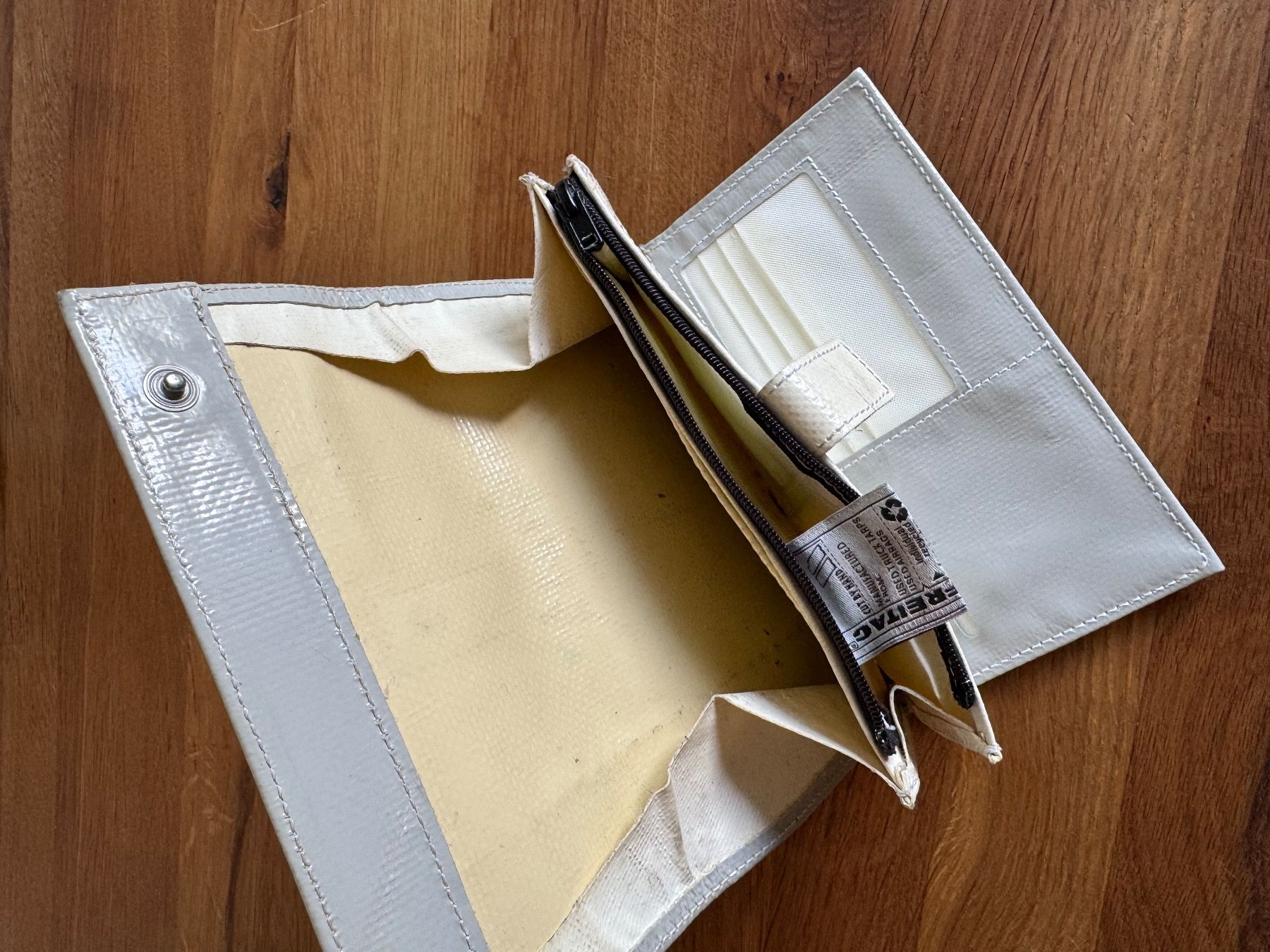 Freitag Portemonnaie: Freitag Portemonnaie – Gebraucht aus Frauenfeld von dilili 2