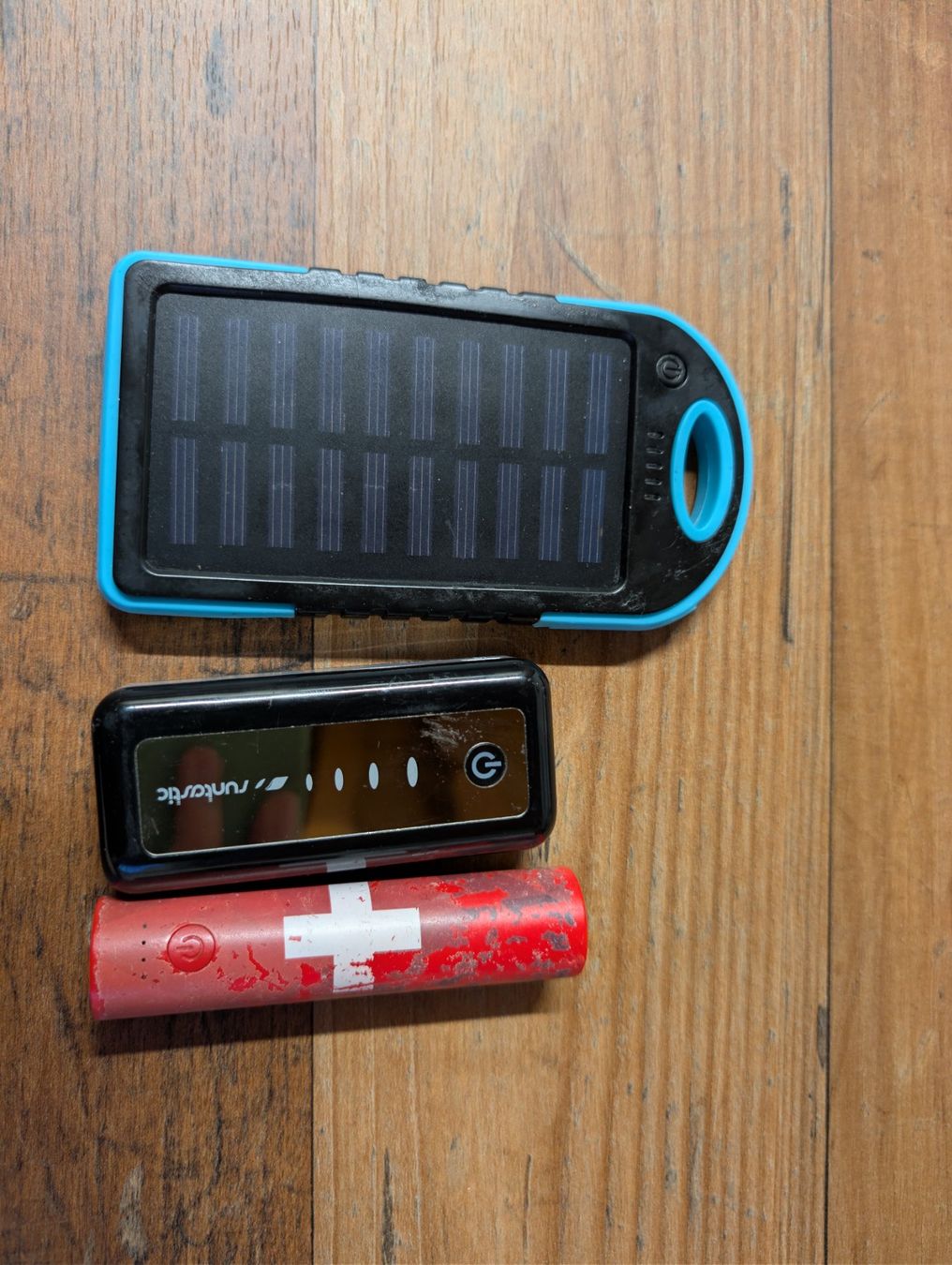 Ladegeräte: 3 verschiedene PowerBank's – Gebraucht aus Neuenhof von mlw_w98j