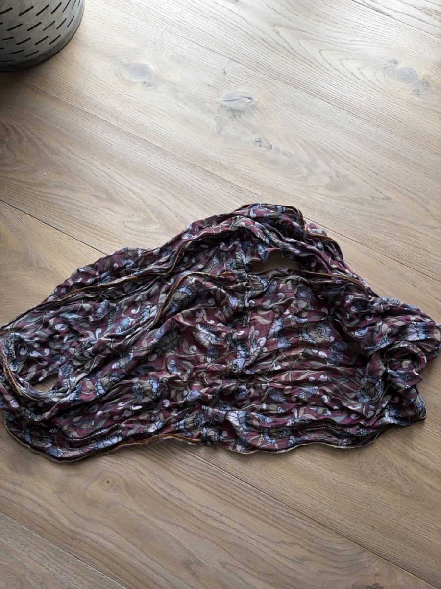 Nile Foulards & écharpes: Foulard Nile – Neuf (Voir description) à La Sagne NE par tulipe68