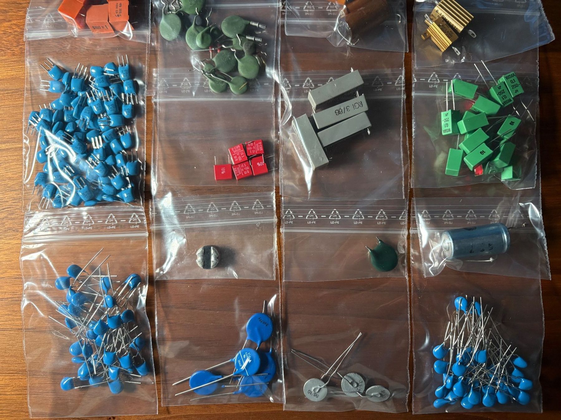 Componenti elettronici: Elektronische Bauteile. Set1 – Nuovo (secondo la descrizione) da Schwändi GL venduto da Lego_und_co 1