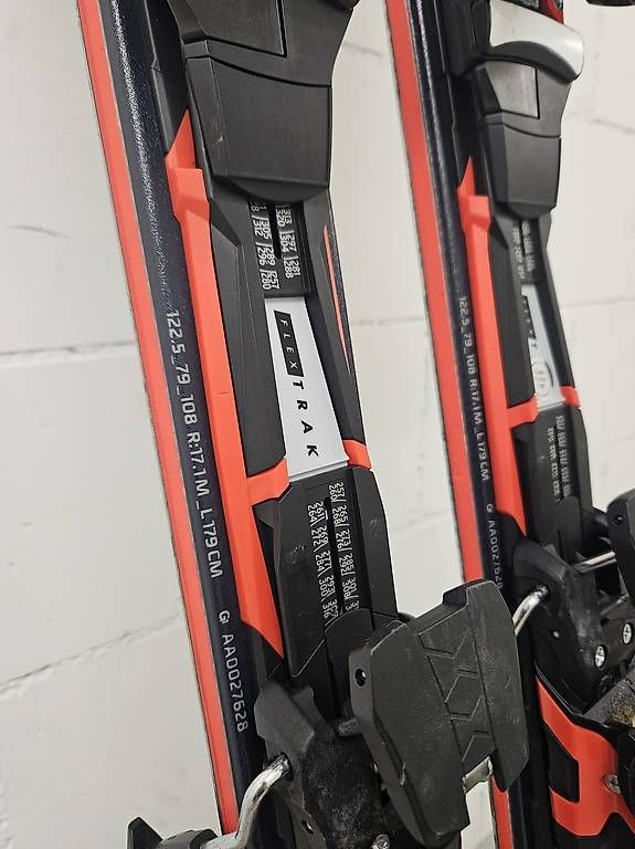 Skis: Atomic Ski 179cm – Gebraucht aus Horw von ra.bu 1