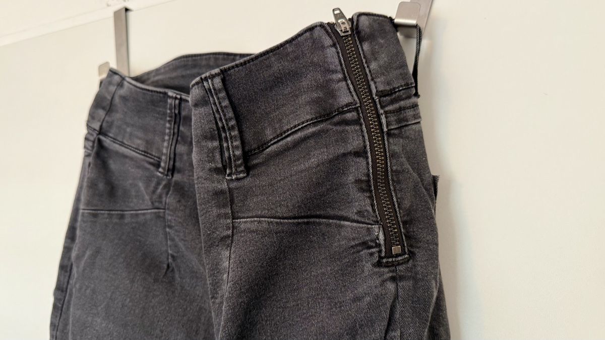 Jeans: Denim Black Jeans - Size 36 – Usato da Herrliberg venduto da Benben3000 2
