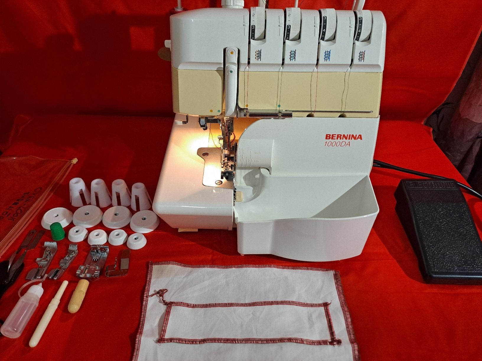 Bernina Macchine da cucire: Bernina 1000DA Overlock – Usato da Belp venduto da amalija