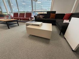 Salontisch ab Ausstellung