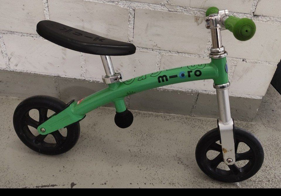 Micro Véhicules pour enfants: Micro Laufrad ab 2 Jahren – D'occasion à Landquart par VivaLaGrischa