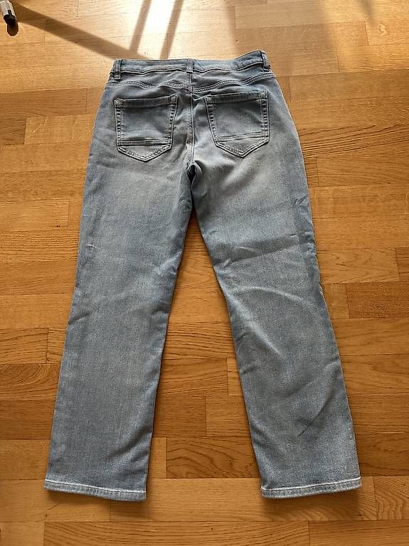 Tom Tailor Jeans: Tom Tailor Kate Vintage Cropped Jeans  Gr. 28/28  Hellblau – Nuovo (secondo la descrizione) da Zug venduto da dhe_8lxn 3