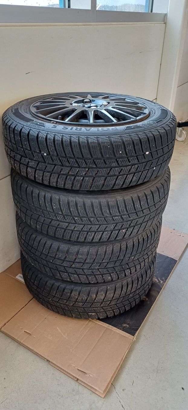 Pneumatici & Ruote complete: Winterräder Renault Twingo 2 – Usato da Fraubrunnen venduto da Rh3313bzh 4
