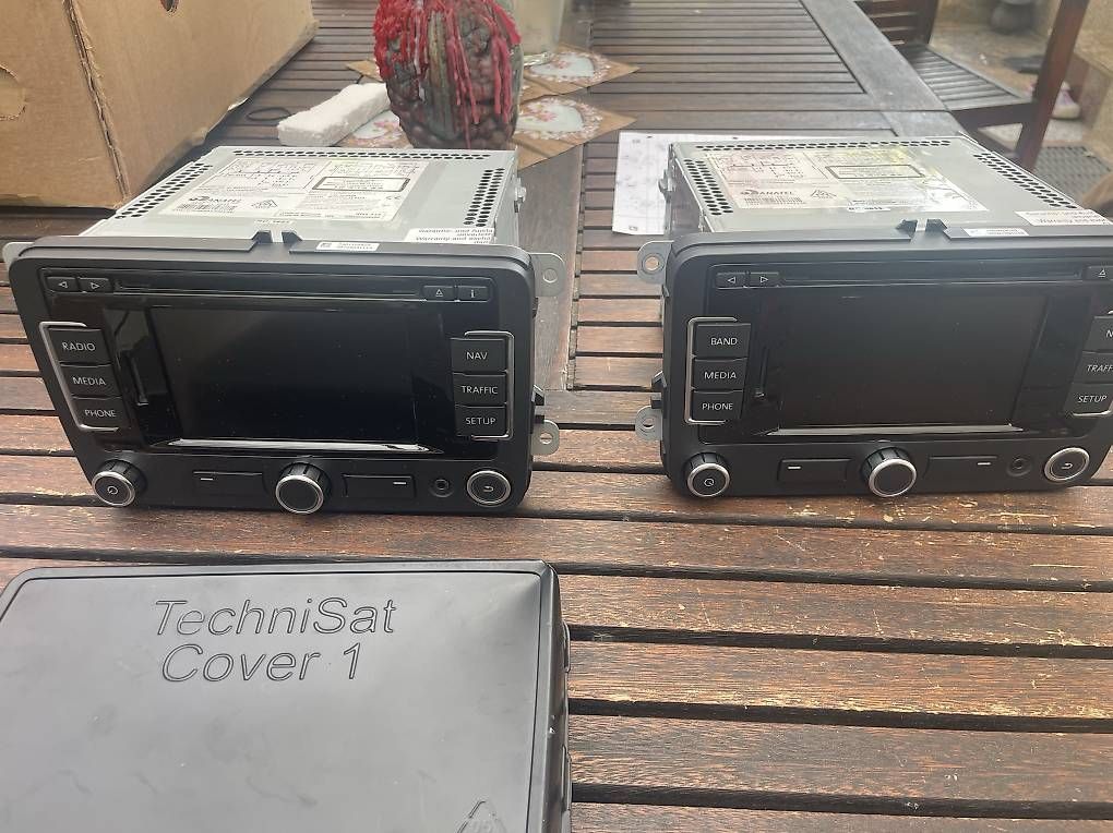 Radios: Neues Autoradio Navigation RNS315 mit DAB+ und Bluetooth  – Neu und originalverpackt aus Basel von RNS-Experts