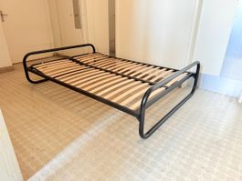 Designer Metallbett mit Lattenrost, 140x200 cm, Top Zustand!