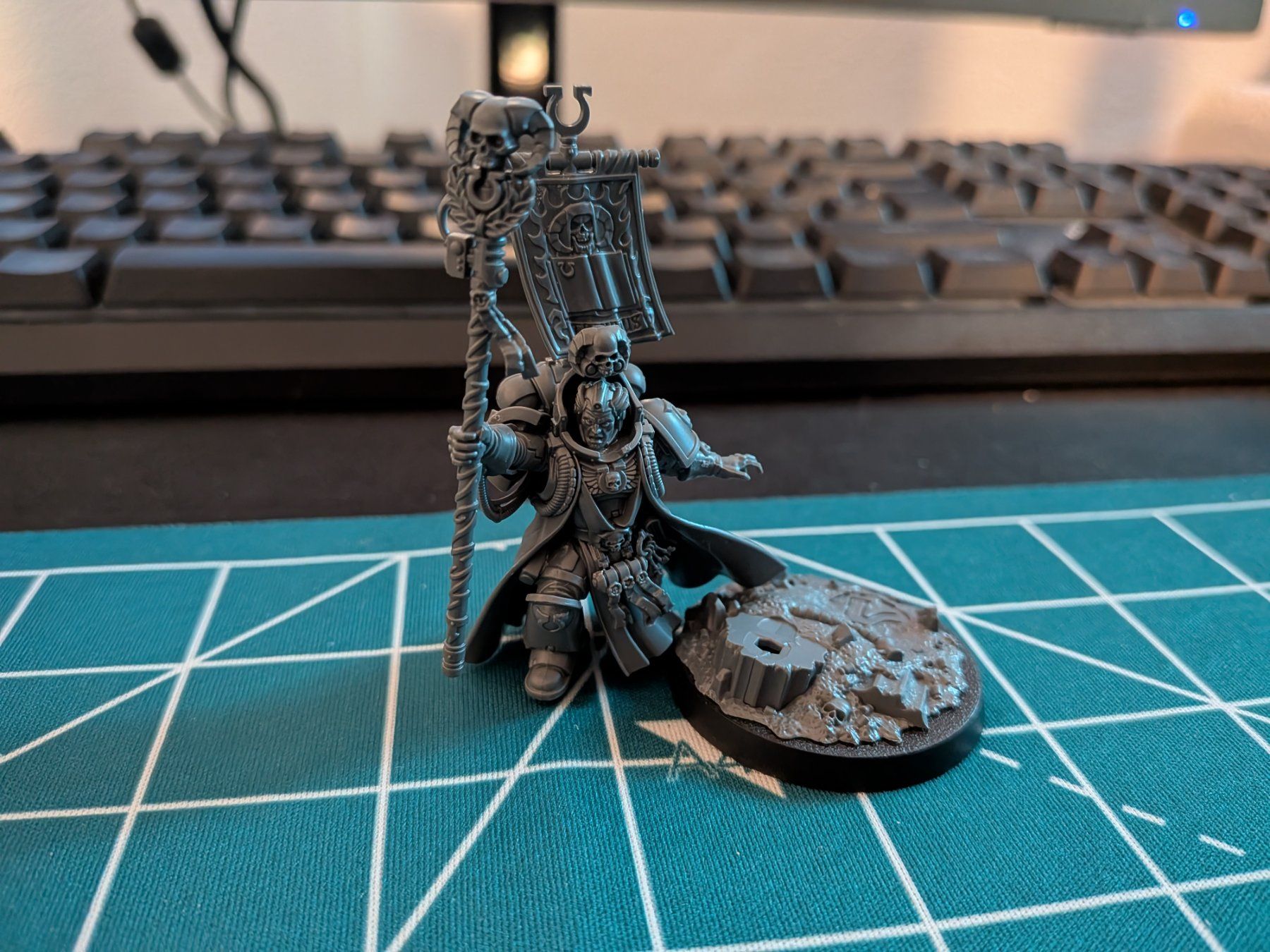 Kit di modellismo & Modellini statici: Warhammer 40K / Scriptor Librarian Tigurius – Usato da Wangs venduto da rhodinium