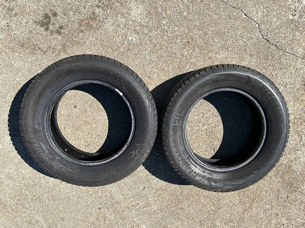 Goodyear Pneus & Kompletträder: Winterpneus Good Year Ultra Grip Performance – Gebraucht aus Mülligen von Mkaccord